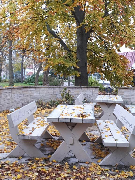 Cafe Hehrlich - Cafe, Pension & Mehr Bad Tennstedt Dış mekan fotoğraf